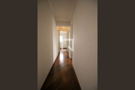 Corredor de apartamento para alugar com 3 quartos, 80m² em Lauzane Paulista, São Paulo