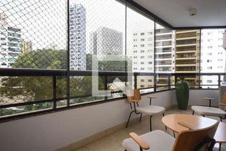 Varanda de apartamento para alugar com 3 quartos, 168m² em Vila Suzana, São Paulo