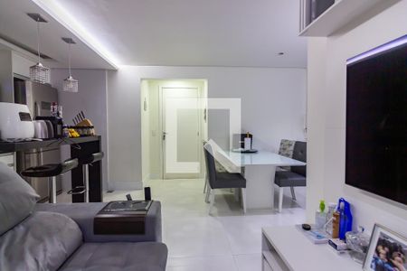 Sala de apartamento à venda com 2 quartos, 63m² em Vila Osasco, Osasco