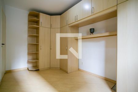 Quarto 1 de apartamento para alugar com 2 quartos, 51m² em Vila Palmeiras, São Paulo