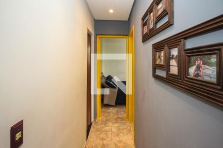 Corredor de apartamento à venda com 2 quartos, 54m² em Sítio Pinheirinho, São Paulo