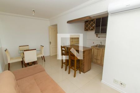 Sala de apartamento à venda com 2 quartos, 55m² em Petrópolis, Porto Alegre