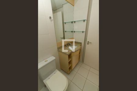 Banheiro da Suíte de apartamento à venda com 2 quartos, 55m² em Petrópolis, Porto Alegre