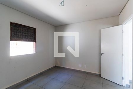 Quarto 2 de casa para alugar com 2 quartos, 100m² em Vila Dom Pedro I, São Paulo