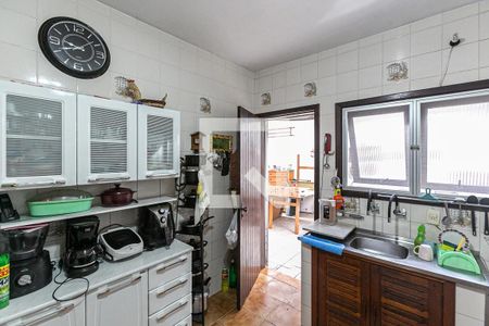 Cozinha de casa à venda com 5 quartos, 155m² em Vila Nova, Porto Alegre