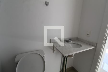 Banheiro de apartamento para alugar com 2 quartos, 48m² em Marechal Rondon, Canoas