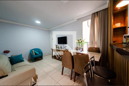 Sala de apartamento à venda com 2 quartos, 49m² em Padre Eustáquio, Belo Horizonte