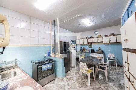 Casa à venda com 300m², 2 quartos e sem vaga Casa à venda com 300m², 2 quartos e sem vagaCozinha