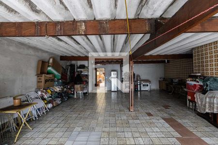 Casa à venda com 300m², 2 quartos e sem vaga Casa à venda com 300m², 2 quartos e sem vagaSalao