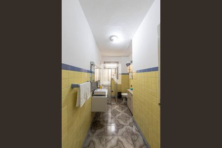 Casa à venda com 300m², 2 quartos e sem vaga Casa à venda com 300m², 2 quartos e sem vagaBanheiro Social