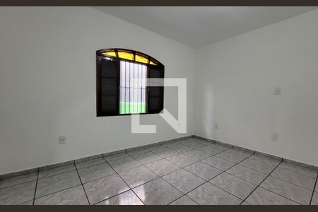 Quarto de casa para alugar com 2 quartos, 90m² em Jardim Cristiane, Santo André