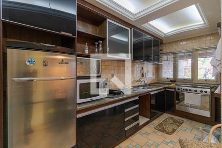 Cozinha de casa à venda com 3 quartos, 280m² em Jardim Itu, Porto Alegre