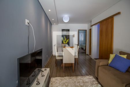 Sala de casa para alugar com 2 quartos, 55m² em Vila Ipiranga, Mogi das Cruzes