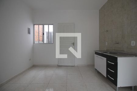 Kitnet/Studio para alugar com 2 quartos, 35m² em Jardim Record, Taboão da Serra