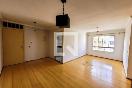 Sala de Estar de apartamento para alugar com 2 quartos, 64m² em Jardim Santa Emilia, São Paulo