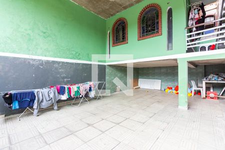 Casa à venda com 320m², 3 quartos e 4 vagas Casa à venda com 320m², 3 quartos e 4 vagasGaragem