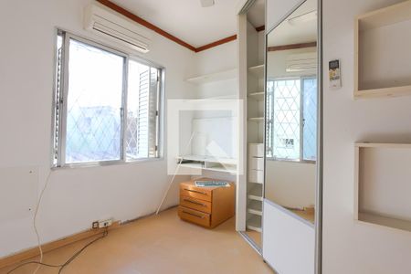 Quarto 2 de apartamento à venda com 2 quartos, 68m² em Navegantes, Porto Alegre