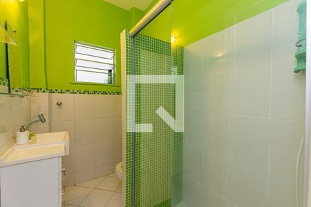 Banheiro de apartamento à venda com 1 quarto, 54m² em São Lourenço, Niterói