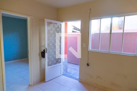 Sala de casa para alugar com 1 quarto, 50m² em Trindade, São Gonçalo