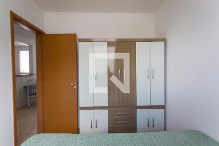 Quarto 1 de apartamento para alugar com 2 quartos, 50m² em Jardim Holanda, Uberlândia