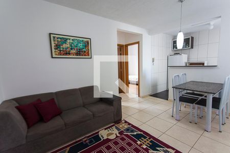 Sala de apartamento para alugar com 2 quartos, 50m² em Jardim Holanda, Uberlândia