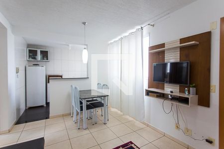 Sala de apartamento para alugar com 2 quartos, 50m² em Jardim Holanda, Uberlândia