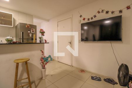 Sala de apartamento à venda com 2 quartos, 44m² em Mato Grande, Canoas