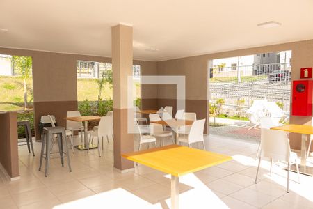 Apartamento para alugar com 41m², 2 quartos e 1 vaga Apartamento para alugar com 41m², 2 quartos e 1 vagaÁrea comum - Salão de festas