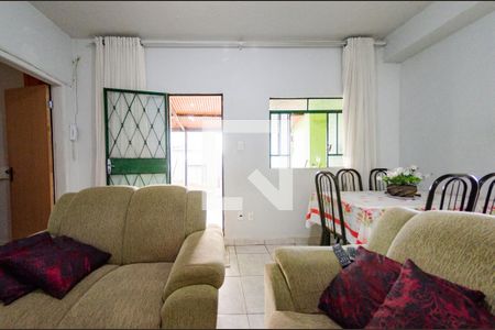 Sala de casa para alugar com 3 quartos, 190m² em Engenho Nogueira, Belo Horizonte