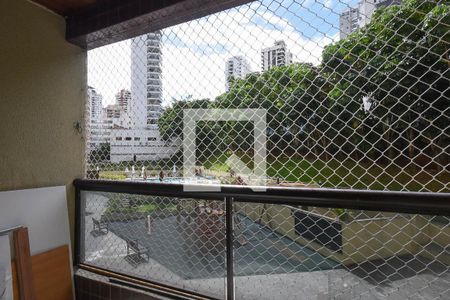 Varanda de apartamento para alugar com 3 quartos, 94m² em Jardim Londrina, São Paulo