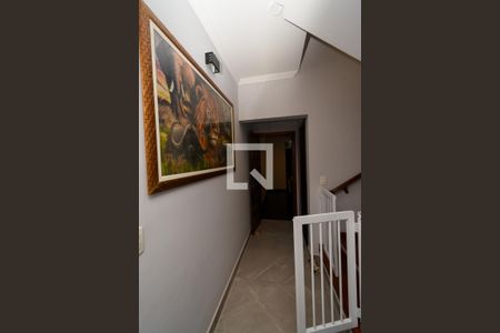 Corredor de casa à venda com 2 quartos, 252m² em Parque Renato Maia, Guarulhos