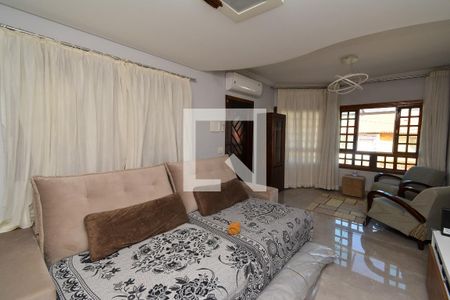 Sala de casa à venda com 2 quartos, 252m² em Parque Renato Maia, Guarulhos