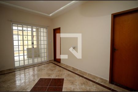 Sala de casa à venda com 2 quartos, 100m² em Vila da Penha, Rio de Janeiro