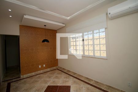 Sala de casa à venda com 2 quartos, 100m² em Vila da Penha, Rio de Janeiro