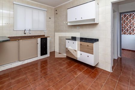 Cozinha de apartamento para alugar com 1 quarto, 55m² em Perdizes, São Paulo