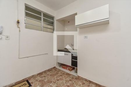 Cozinha de kitnet/studio para alugar com 1 quarto, 25m² em Bela Vista, São Paulo