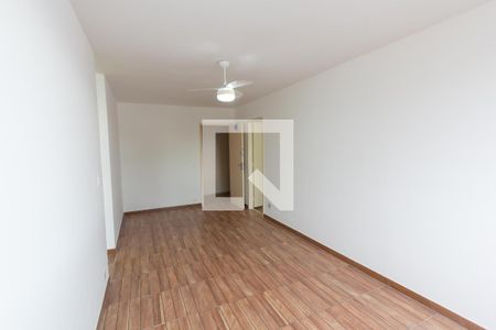 Sala de apartamento para alugar com 2 quartos, 66m² em Freguesia (jacarepaguá), Rio de Janeiro