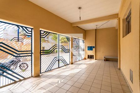 Casa à venda com 426m², 3 quartos e 3 vagas Casa à venda com 426m², 3 quartos e 3 vagasGaragem