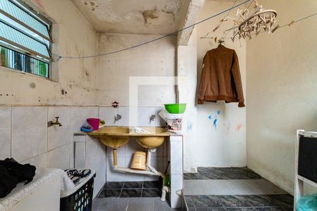 Casa à venda com 426m², 3 quartos e 3 vagas Casa à venda com 426m², 3 quartos e 3 vagasÁrea de serviço casa 2