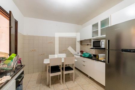 Casa à venda com 426m², 3 quartos e 3 vagas Casa à venda com 426m², 3 quartos e 3 vagasCozinha