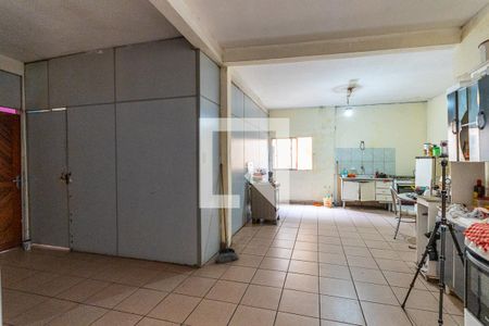 Casa à venda com 426m², 3 quartos e 3 vagas Casa à venda com 426m², 3 quartos e 3 vagasÁrea