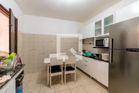 Casa à venda com 426m², 3 quartos e 3 vagas Casa à venda com 426m², 3 quartos e 3 vagasCozinha