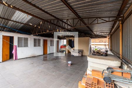 Casa à venda com 426m², 3 quartos e 3 vagas Casa à venda com 426m², 3 quartos e 3 vagasTerraço