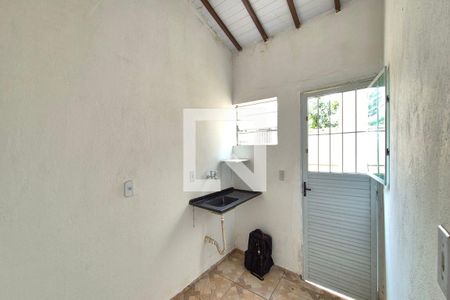 Sala/cozinha de casa para alugar com 1 quarto, 28m² em Jardim Santa Lúcia, Campinas