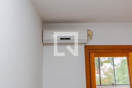 Sala de apartamento à venda com 3 quartos, 80m² em Camaquã, Porto Alegre