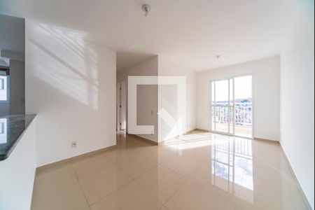 Sala de apartamento para alugar com 3 quartos, 61m² em Jardim Santo André, Santo André