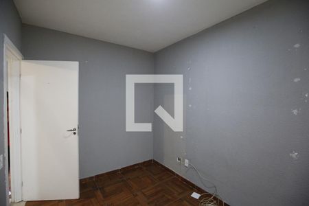 Quarto 2 de apartamento para alugar com 2 quartos, 41m² em Parque Santa Rosa, Suzano