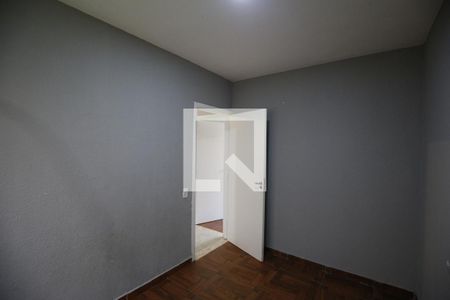 Quarto 2 de apartamento para alugar com 2 quartos, 41m² em Parque Santa Rosa, Suzano