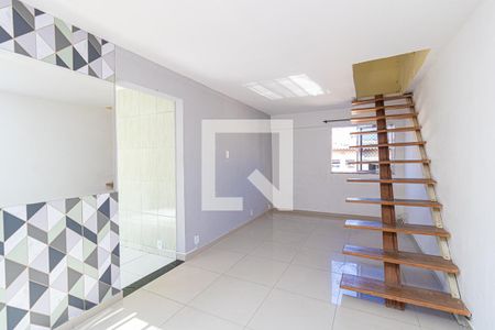 Sala de apartamento à venda com 2 quartos, 55m² em Cascadura, Rio de Janeiro