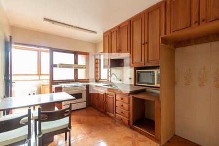 Casa de condomínio para alugar com 500m², 3 quartos e 7 vagas Casa de condomínio para alugar com 500m², 3 quartos e 7 vagasCozinha